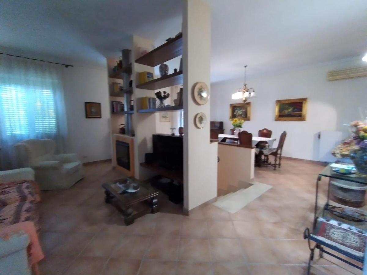 B&B L'Oliveto Lucignano Bagian luar foto